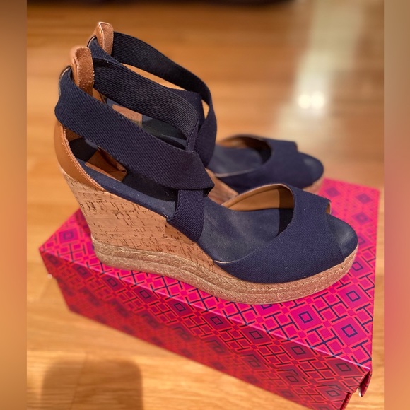 Tory Burch Navy Peep-Toe Cork Wedge - Size 10 - Picture 3 of 10